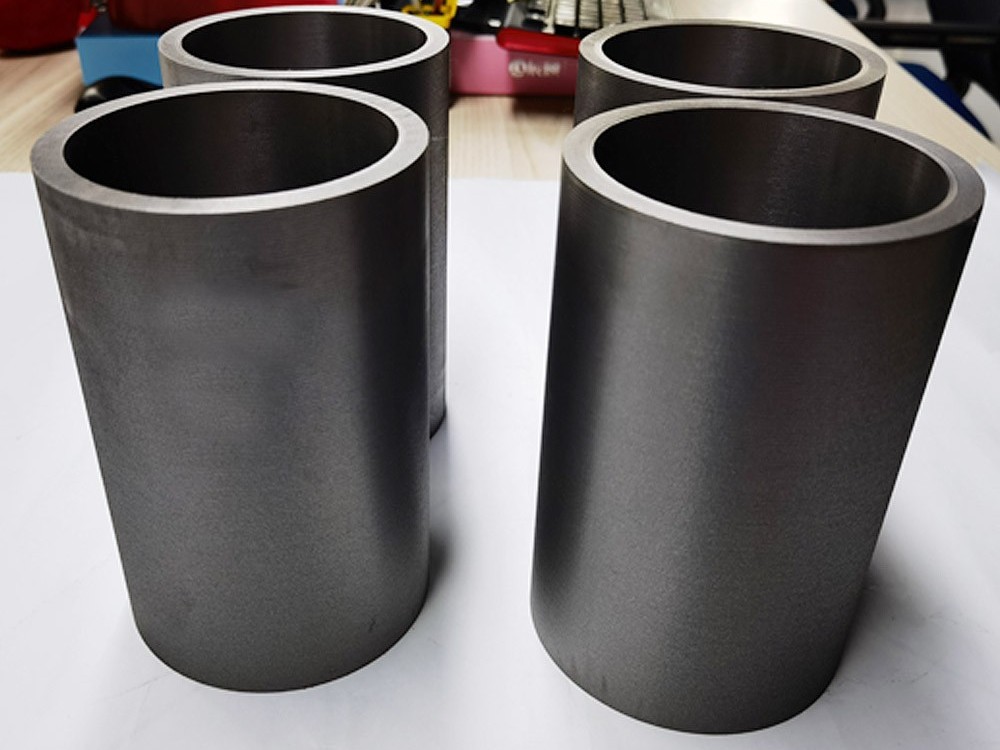 Mitkä ovat korkean tai alhaisen piin vaikutukset harmaan valuraudan 200 mekaaniseen käsittelysuoritukseen?